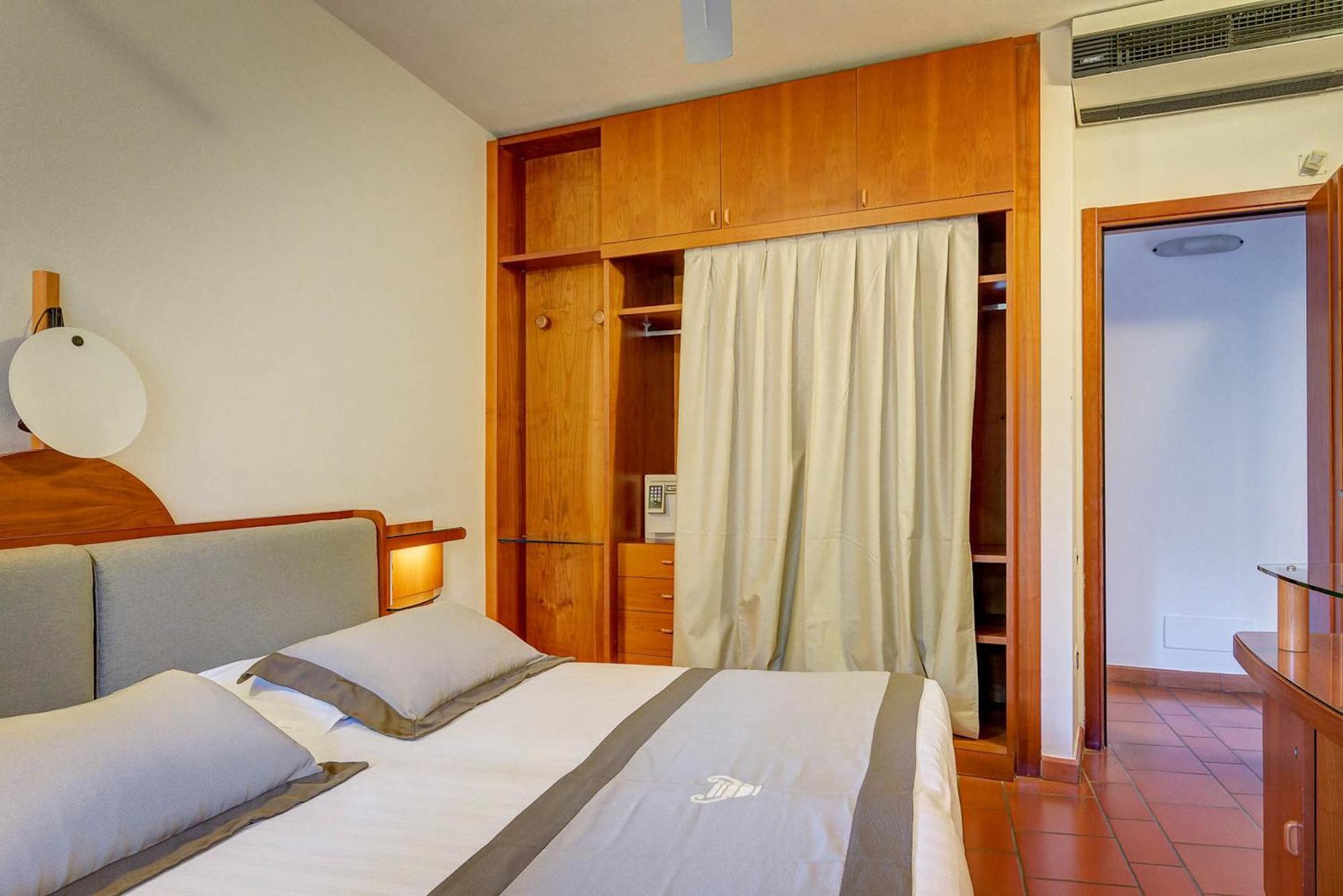 Aparthotel Riva Degli Etruschi