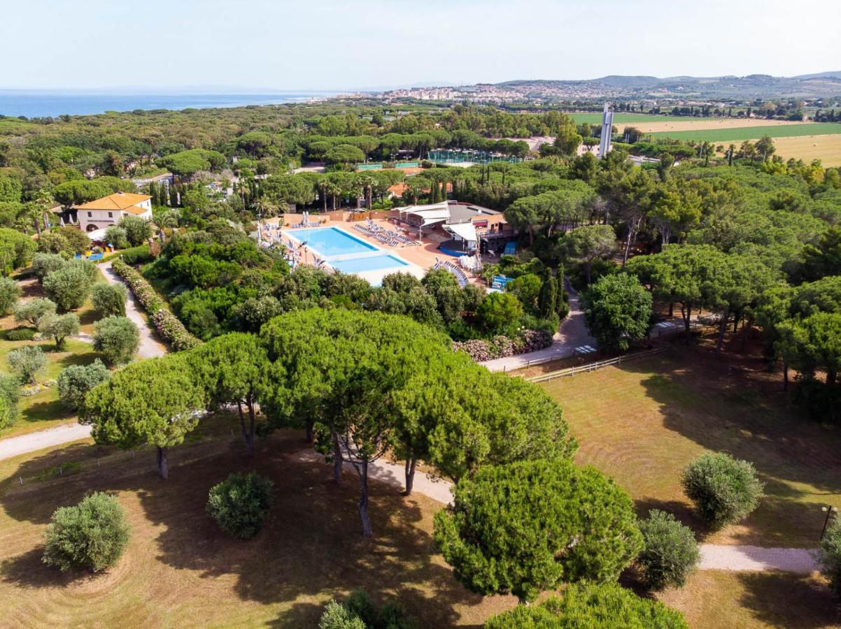 Riva Degli Etruschi Aparthotel